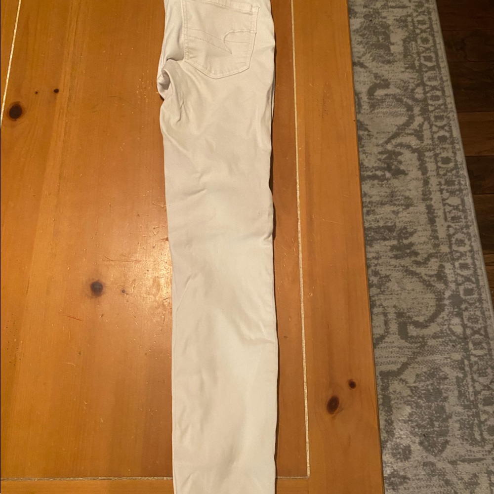 American Eagle white denim